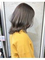 リコバイアフロート(riko by afloat)&nbsp;グレーベージュ透明感カラーがひし形レイヤーカット【riko立野】