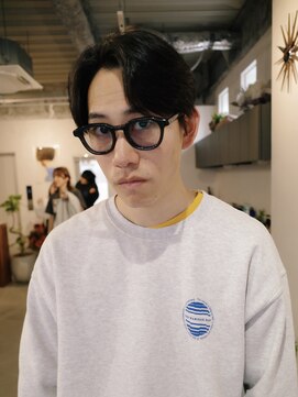 ヨー(Yoh-) 【メンズセンターパート】アンニュイ/メンズカット/パーマ