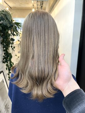 ジゼル 博多筑紫口店(GiseL) ミルクティーベージュ@gisel_taisei_