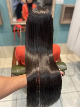 ニチカ 銀座(NYCKA) 縮毛矯正(酸性～アルカリストレート）＋トリートメント