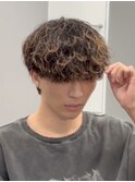 スパイラルパーマツイストパーマアップバング短髪メッシュ