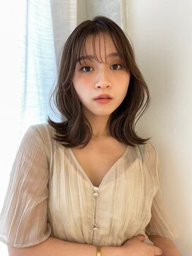 ローウェ 青山 表参道(Louwe) 外はね大人ミディアム/レイヤー/髪質改善._.