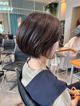 ヘアーエスクールエミュ(hair S. COEUR emu) 広がる髪のショートボブ/枚方美容室/松井山手美容室