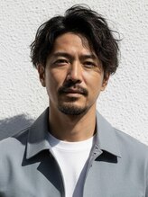 「Wライセンス保持」のスタイリストだからできるパーマデザイン！大人男性からパーマの支持を得ています