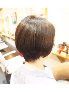 みつばちの美容室 艶々な上品前下がりボブ☆