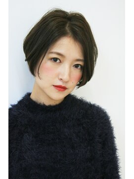 ラグエル(RAGUEL) 【30代40代50代】 大人前下がりショート RAGUEL