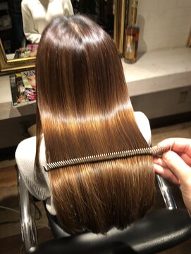 ドットスリー(・・・) 『髪質改善』幹細胞トリートメント1