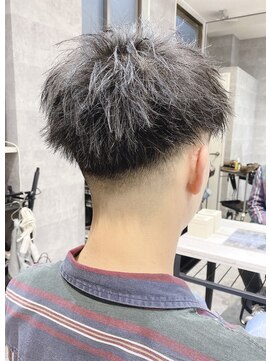 アンダーバーホワイト 天神店(_WHITE) フェードジェット