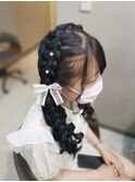 編み込みツインテール