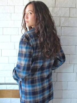 ヘアーアンドメイク フォルス(HAIR&MAKE FORS) 《似合わせパーマ》後ろ姿もお洒落なウェーブヘア