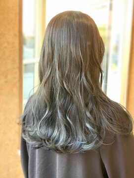 ヘア ルーム ギフト(gift) レイヤースタイル