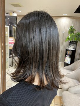 クオリス 上板橋店(QUALIS) 韓国風/レディース大人気/外ハネ/フェイスレイヤー/ヨシンモリ