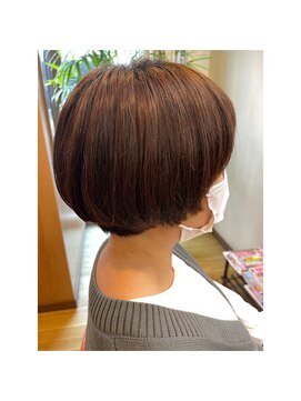 キキ 美容室(KIKI) 丸みふんわりショートスタイル☆