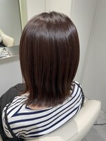 オン(ON)&nbsp;外ハネ×艶カラーモーブ