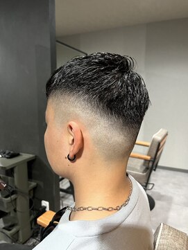 スウェル 柏店(Swell) メンズフェードハイライト波巻きマッシュパーマ束感ショート