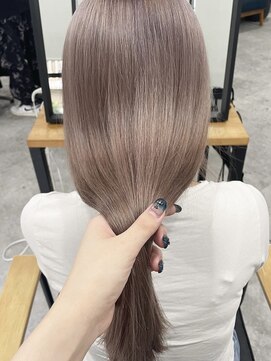 イリ 大阪(ili) 山田『ラベンダーグレージュ』