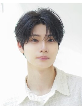 オーシャントーキョー 渋谷神南(OCEAN TOKYO) リバース毛流れセンターパート