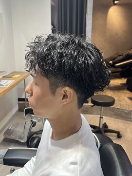 ヴィ 大宮(Vii) ダークアッシュ/カルマパーマ/アッシュブラック