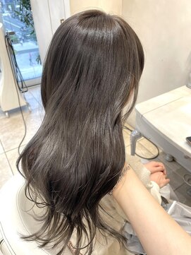 ザックラフィネ(ZACC raffine) ブリーチなしのWカラーで作るオリーブベージュ/大人ガーリー