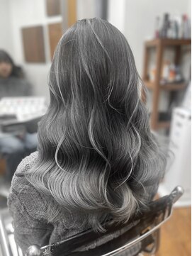 シエル 栄店(CIEL) アッシュシルバーバレイヤージュ