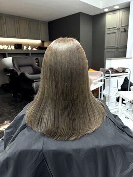 アイズ 横浜(IS) 【KAZUKI指名】ブリーチなしオリーブベージュ♪♪