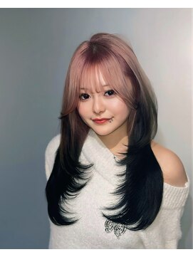 アルーシェ 新宿店(Alushe) ピンク×ブラック ルーツカラー