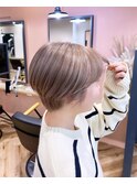 春カラー◆マッシュショート×ミルクティーベージュブリーチ