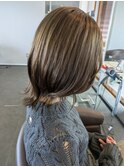 人気色　ヘーゼルベージュ