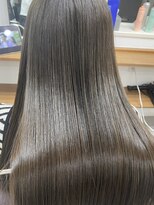 ランプ(Lamp)&nbsp;くびれレイヤー  白髪染め＆白髪ぼかし/縮毛矯正と髪質改善UP