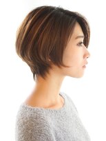 【３０代・４０代・５０代】大人の女性に人気の耳かけショート