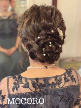 ヘアーセット モコロ(Hair Set MOCORO) お花アップ