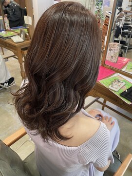 フォンド 津田沼(fond.) 『fond. 津田沼駅 』赤み消しツヤ感グレージュ