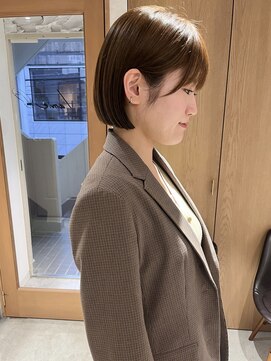 ラミエ バイ メルト 吉祥寺(lamie by melt) "久保田"切りっぱなしぷつっとボブ簡単スタイリング顔まわり