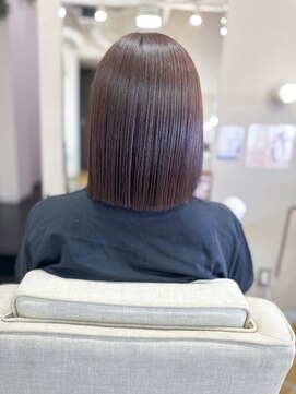 アーリアエスウーノ(A:ria es uno) ボブ/ぱっつん前髪/ニュアンスカラー