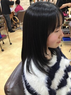 ヒラトヤ 肴町店 黒髪セミロング髪質改善トリートメントナチュラルストレート