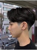 メンズセンターパートニュアンスパーマアップバング