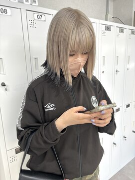 ツキ 横浜店(tuki) ミルクティーグレージュケアブリーチ裾カラーデザインカラー