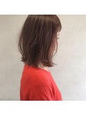内外巻きミディアムボブ