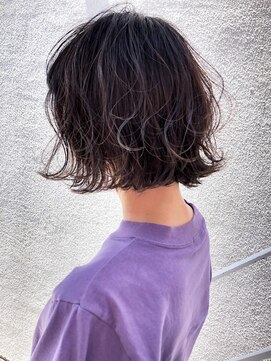 アルバム 新宿(ALBUM SHINJUKU) シルバーボブ_ウェーブパーマフォギーベージュ耳かけ_ba295161