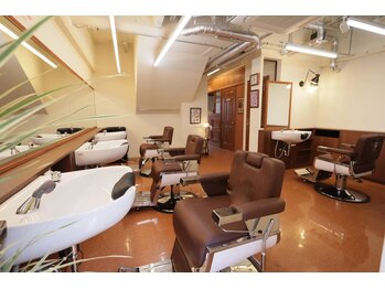 メンズサロン FADE&LINE 三軒茶屋店【フェードアンドライン】