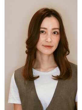 アンベリールフルー(EMBELLIR fleur) 韓国風くびれレイヤー 30代/40代/50代