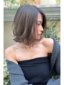 トルネード(TORNADO) 外ハネ切りっぱなしボブグレージュ　n2.12