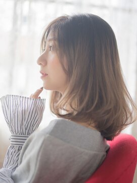 オジコロジ(ojiko.roji) ☆月曜日も営業☆【ojiko.】オトナ女性の毛先カール