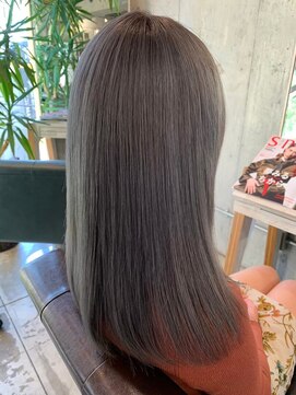 シーズヘア南口店 こだわり！艶髪　極上の縮毛矯正お任せください！