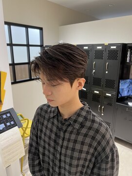 ステージ(STAGE) ダウンパーマ　センターパート　ニュアンスパーマ