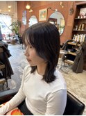 ミルクティーブラウンカラーミディアム顔まわりレイヤーカット