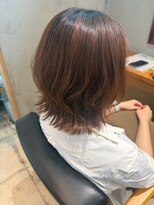 ポルム パプリカ(polum paprika)&nbsp;外ハネスタイル似合わせカットひし形シルエット簡単スタイリング
