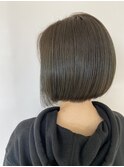 オリーブグレージュ