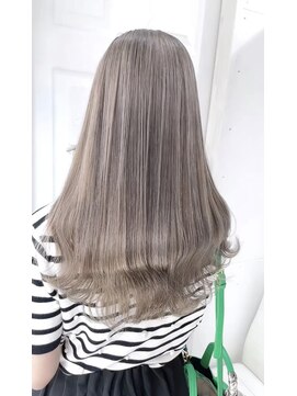 ウーロス(uros.) ハイトーンベージュ