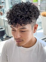 ウェイビーエフティフィフス 横浜西口(WAVEY ft.fifth)&nbsp;スペインカールパーマ波巻きパーマスパイラルパーマツーブロック